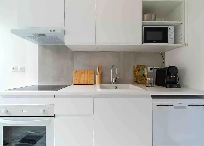 Appartement Avec Jaccuzzi 15 Min Du Centre De Lyon